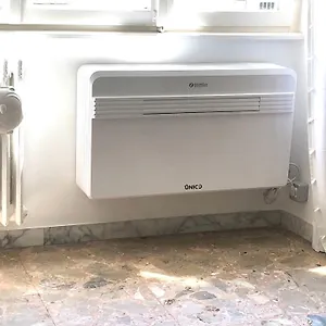 Appartement Questa Casa Non è Un Ciu-atr 9390-9, Rome