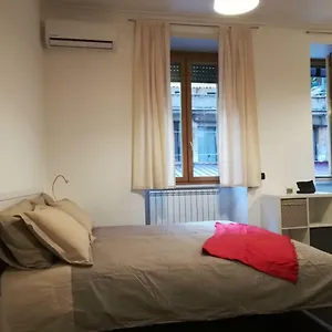  Apartment Metro Furio Camillo